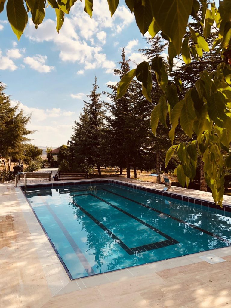 Bahçeye Havuz Yaptırırken Ruhsat Gerekiyor mu?