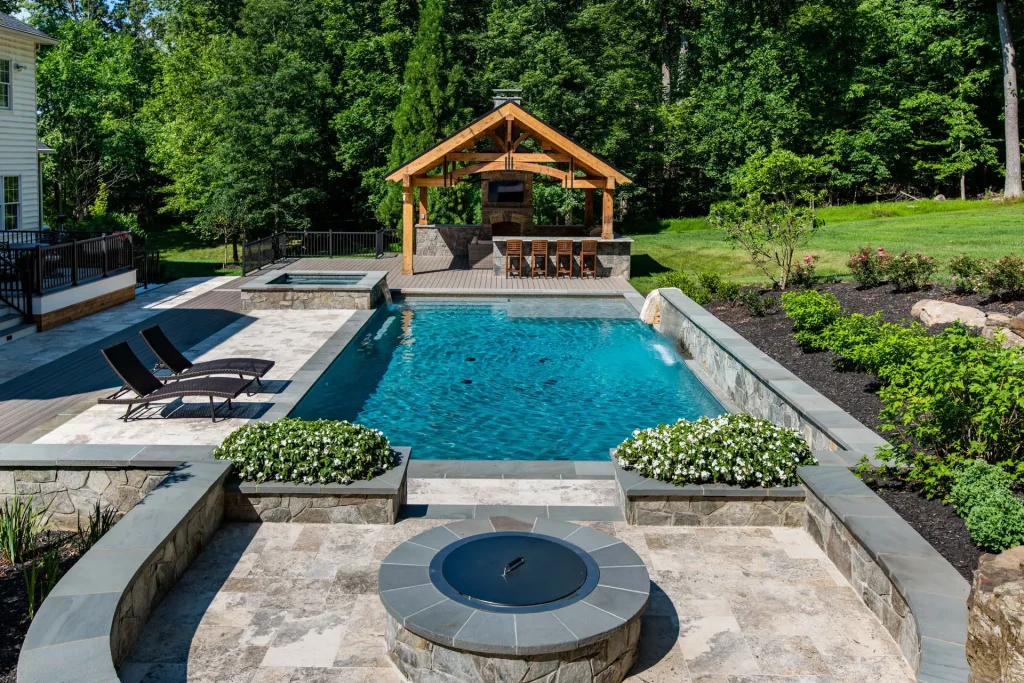 Küçük Bahçeler İçin Havuz Modelleri